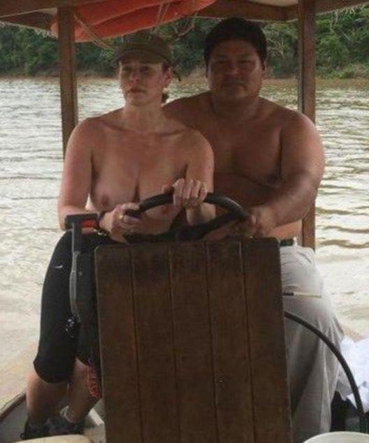 25P Chelsea Handler Topless