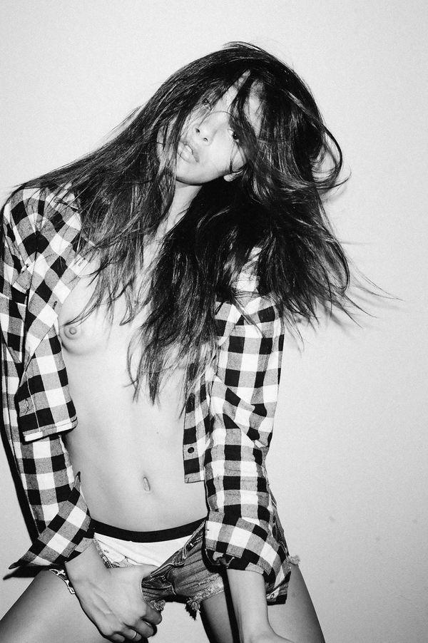 11P Claudia Guarnieri Topless Photos