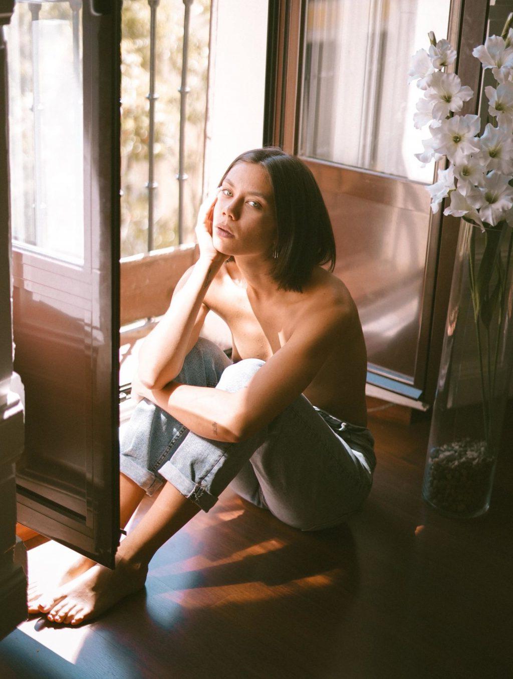 5P Clementina Aliberti Topless