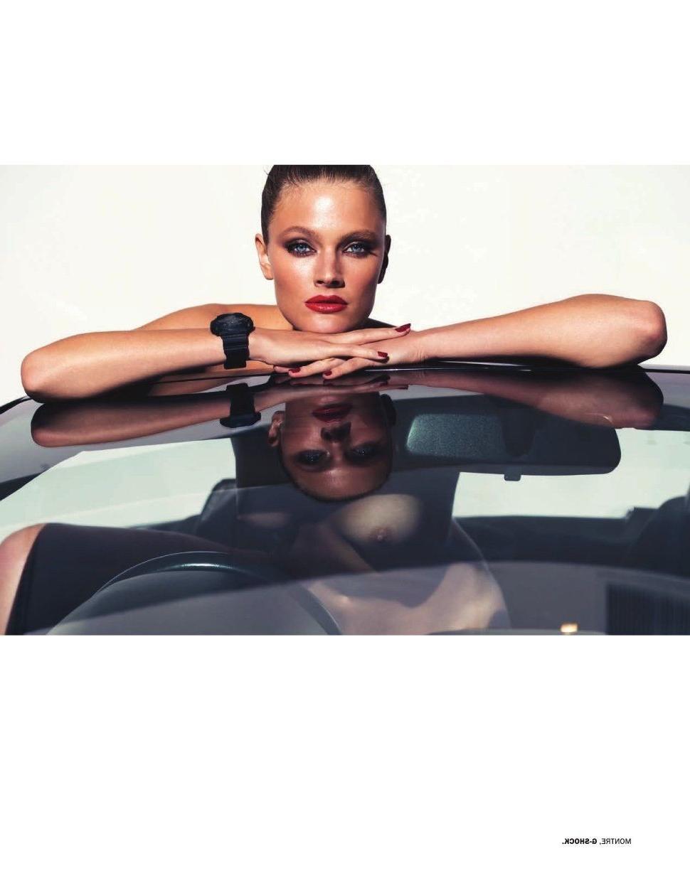 11P Constance Jablonski Topless Photos