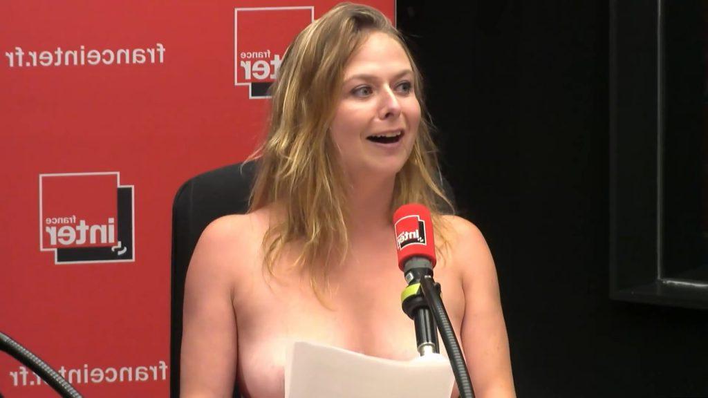 8P Constance Pitard Topless
