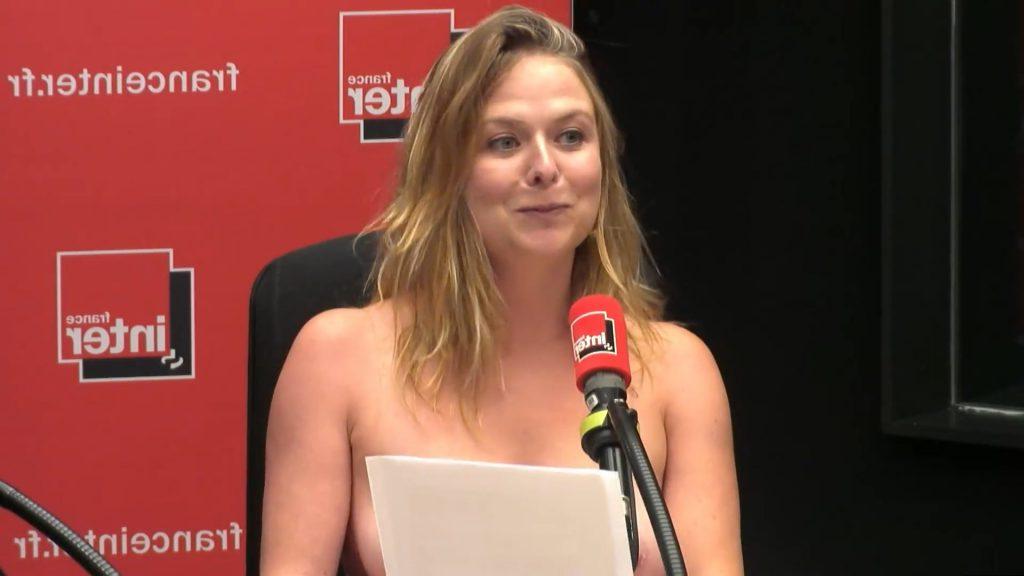 8P Constance Pitard Topless