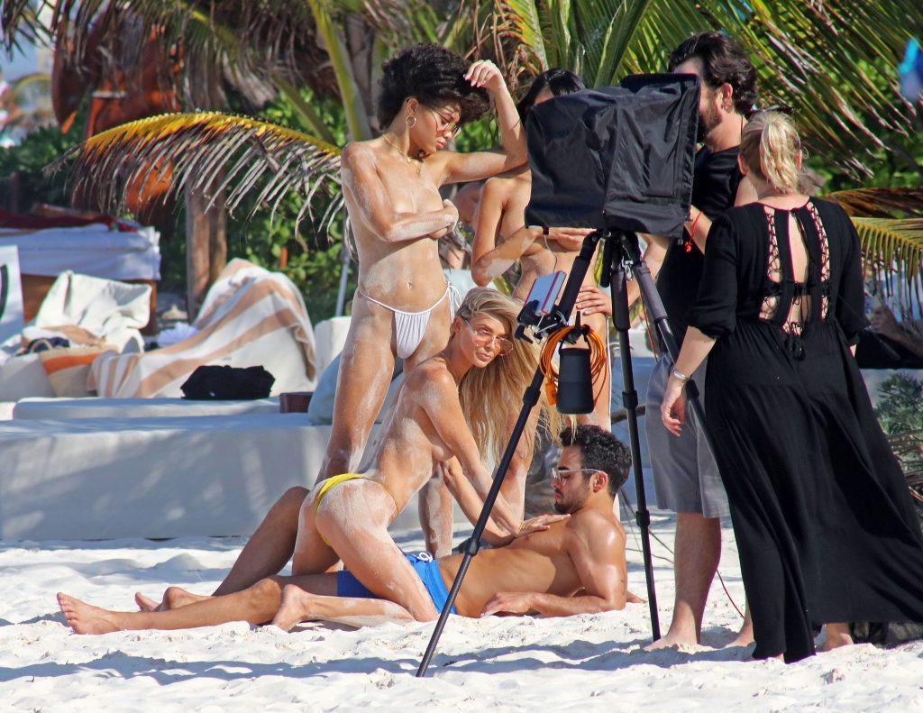24P Danielle Knudson Topless