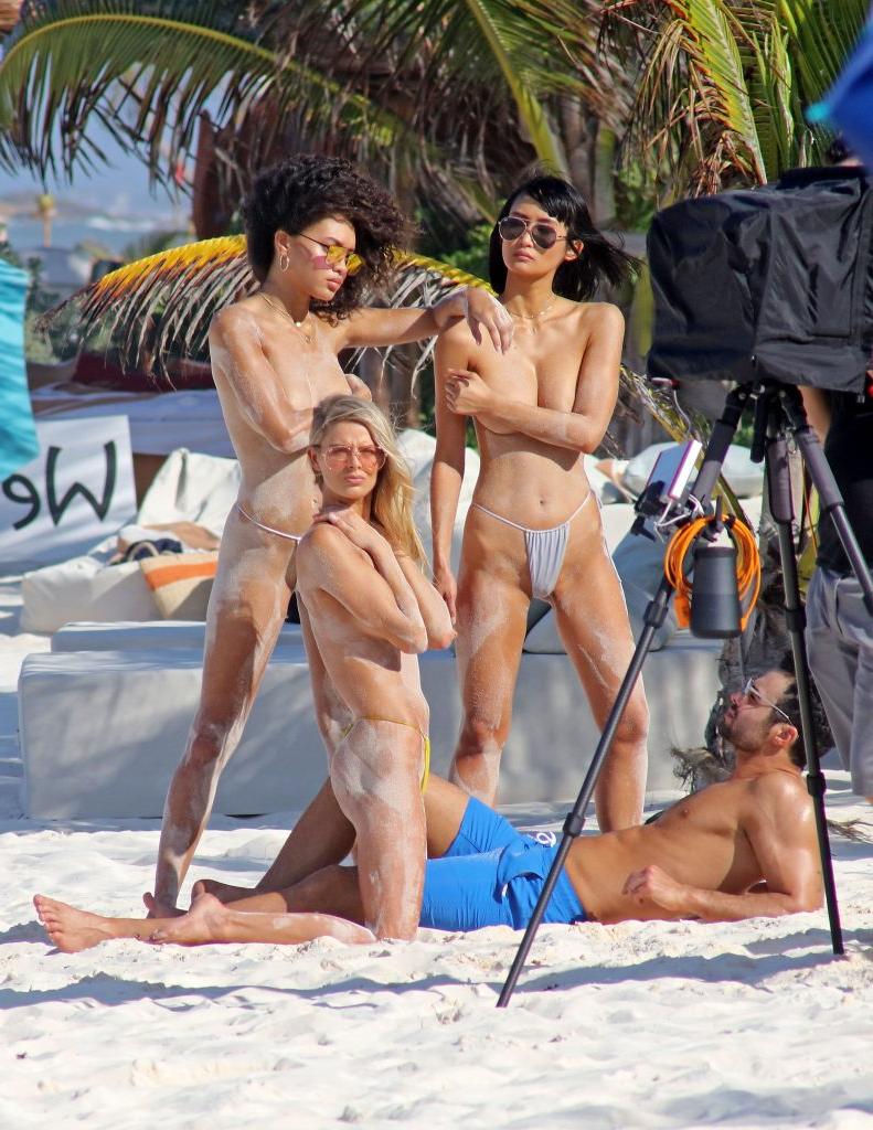 24P Danielle Knudson Topless