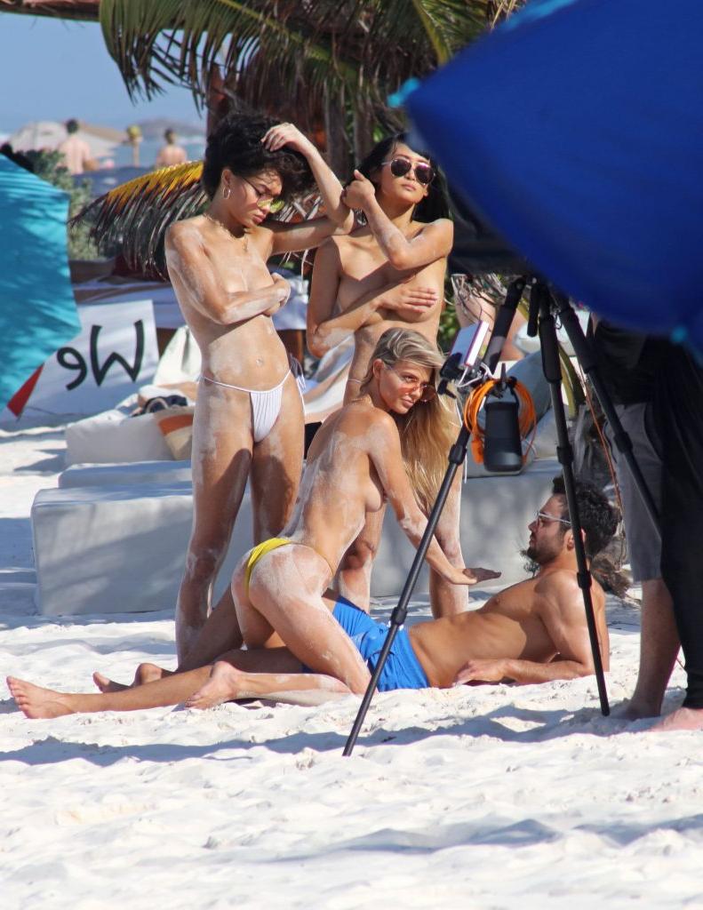24P Danielle Knudson Topless