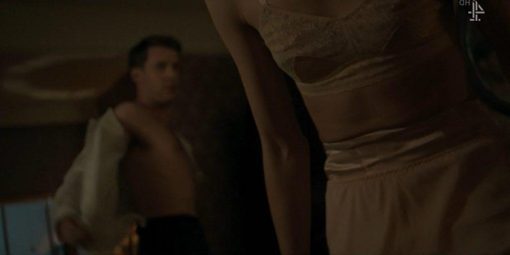 5P Emma Appleton Topless