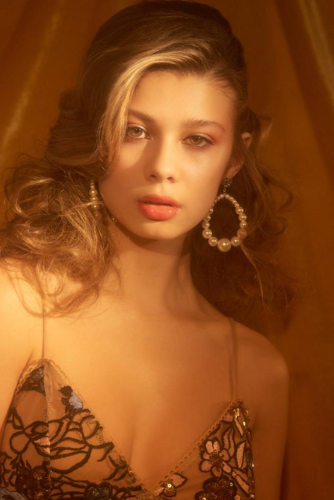 13P Fiona Briseno Topless