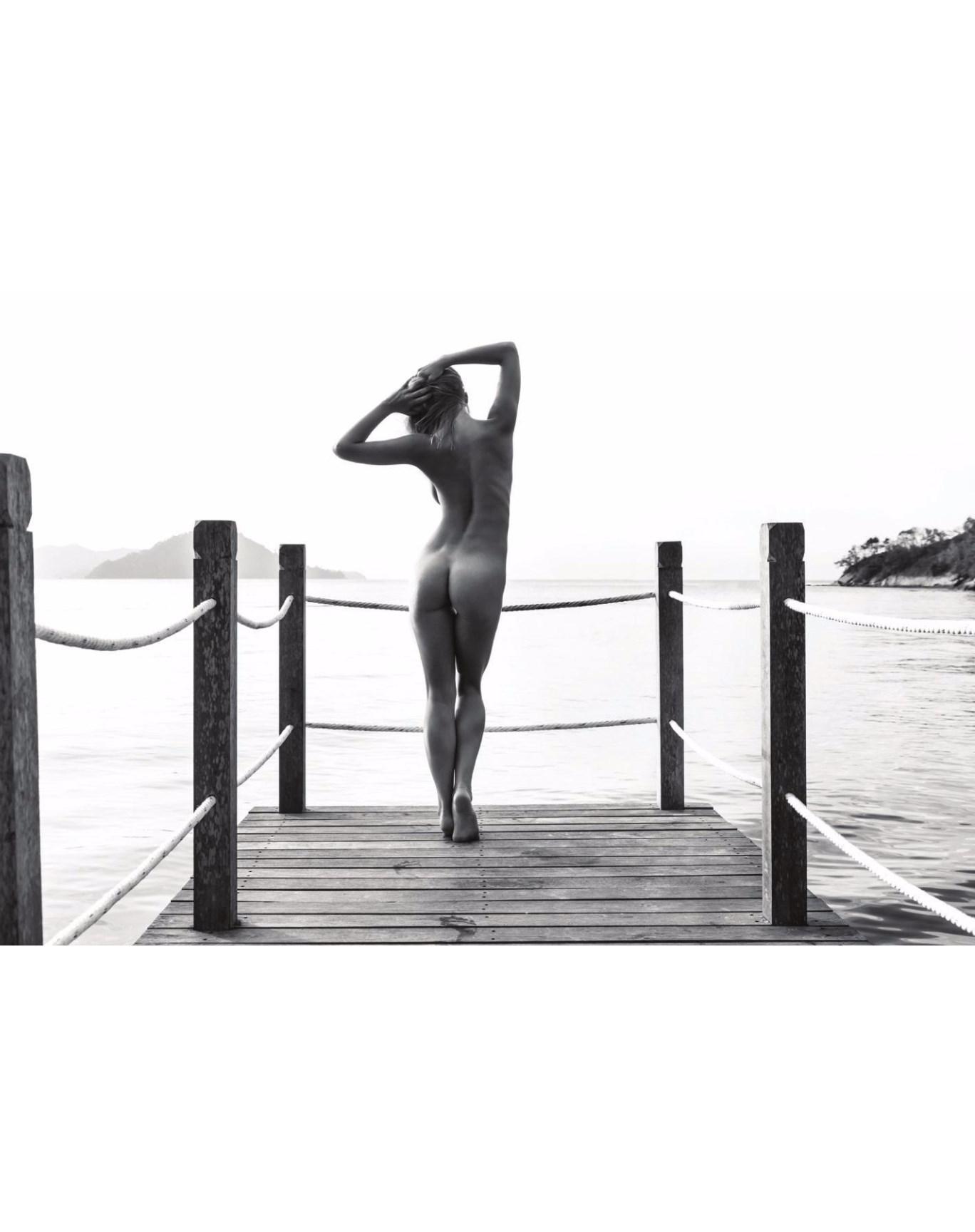 15P Genevieve Morton Topless