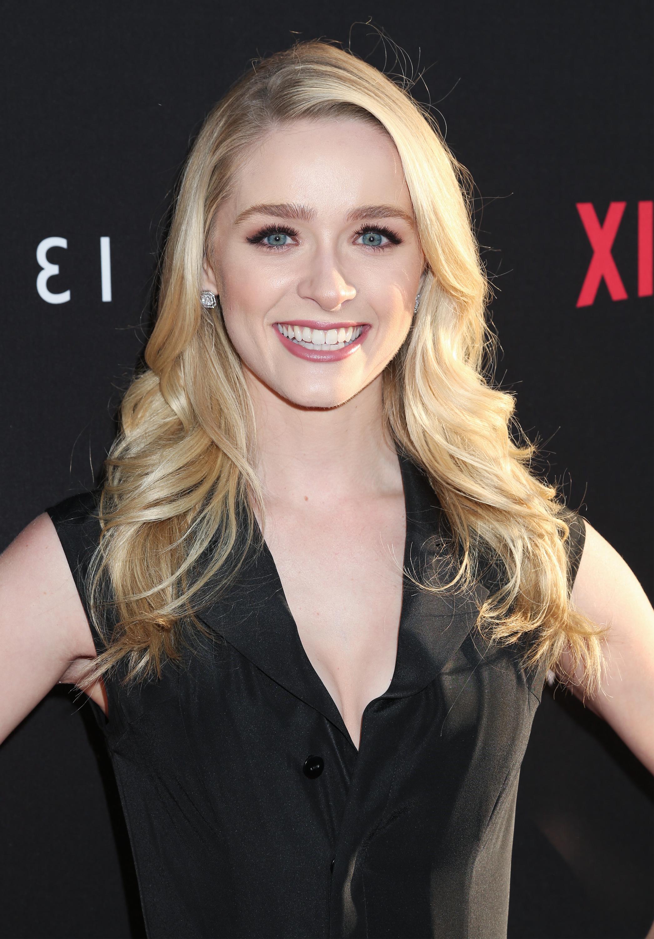 6P Greer Grammer Looks Sexy On The Red Carpet