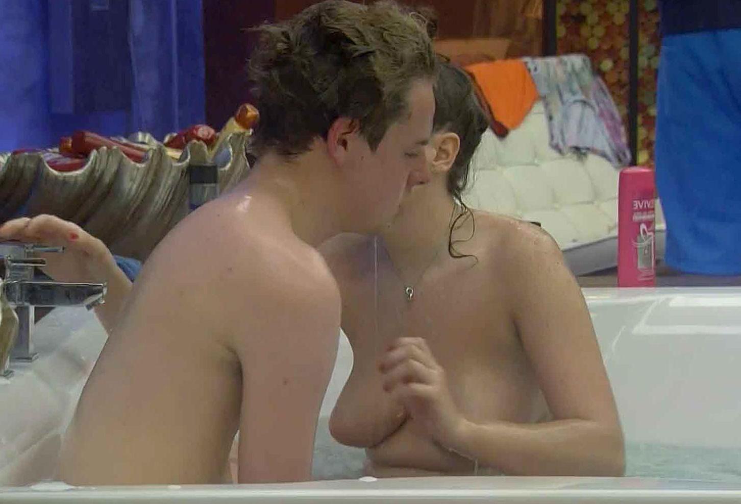 9P Topless pics of Harry Amelia