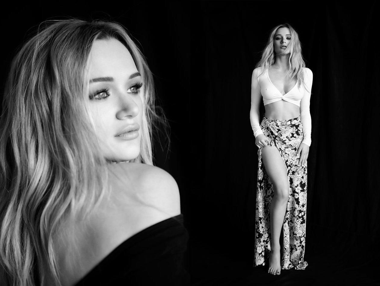 4P Topless Photos of Hunter King