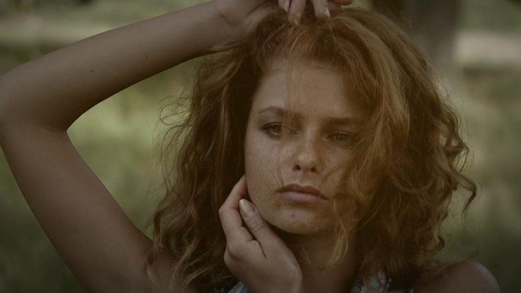 25P Julia Yaroshenko Topless