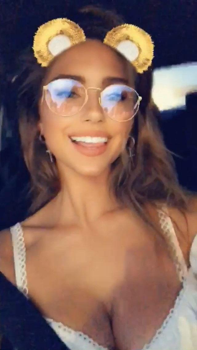 25P Kara Del Toro oben ohne