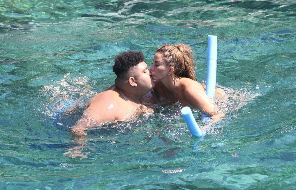 4P Katie Price Topless