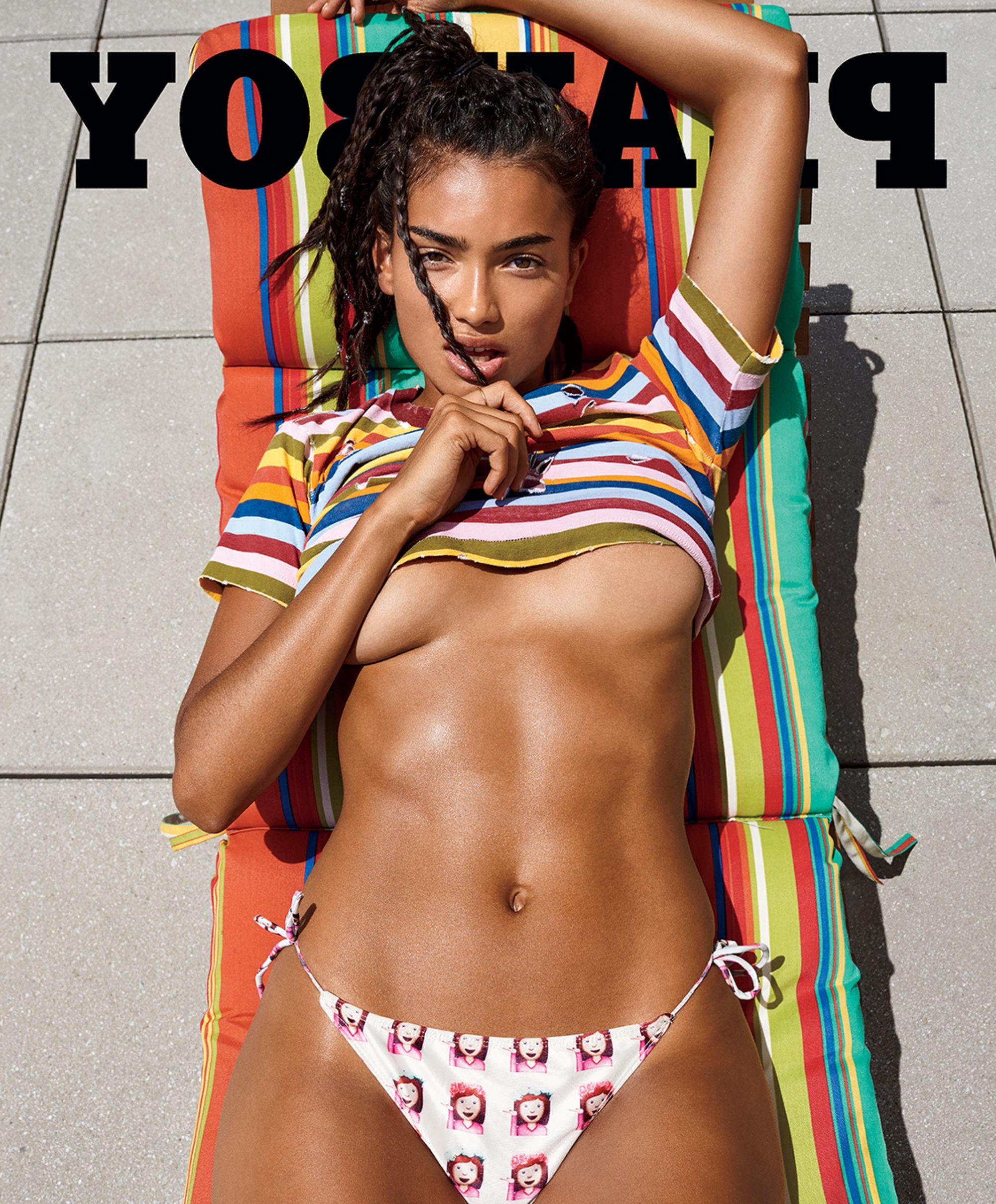 12P Kelly Gale Topless Photos