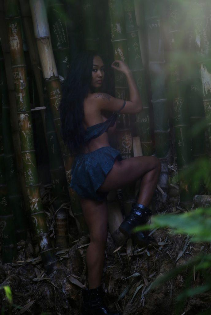 25P Lailanni Hussein Topless