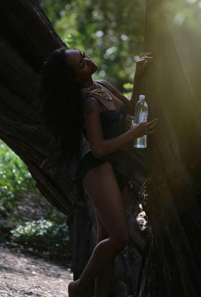 25P Lailanni Hussein Topless