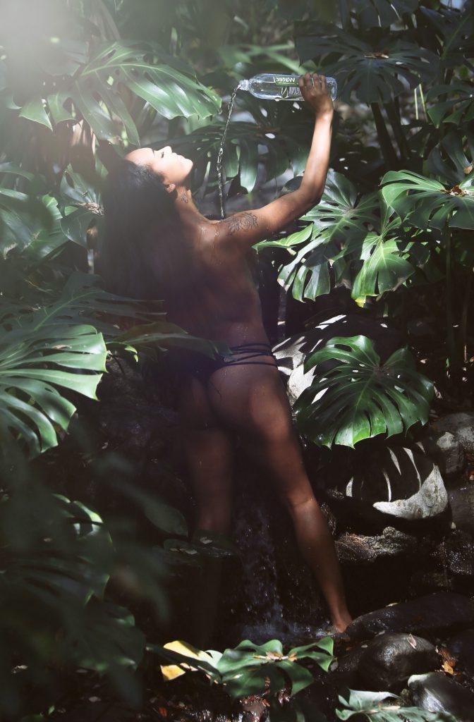 25P Lailanni Hussein Topless