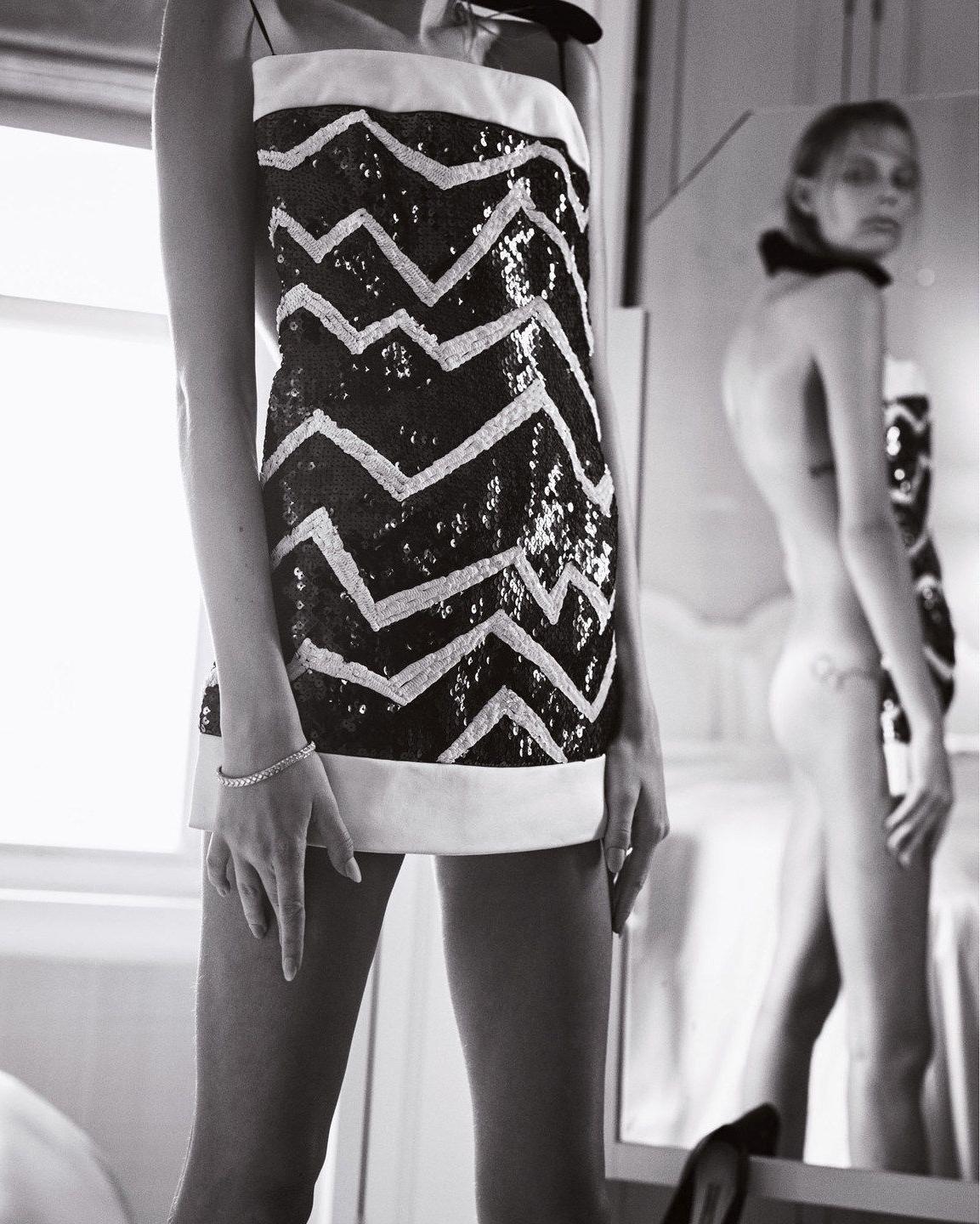 9P Lexi Boling Topless Photos