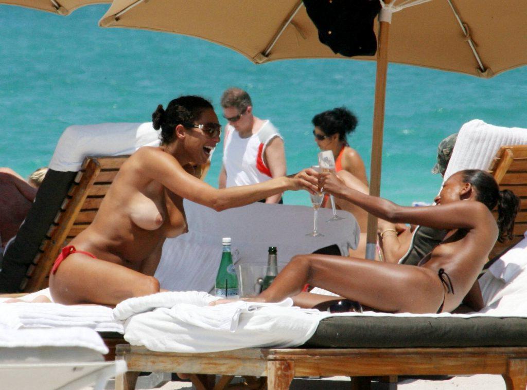 4P Lilly Becker Topless