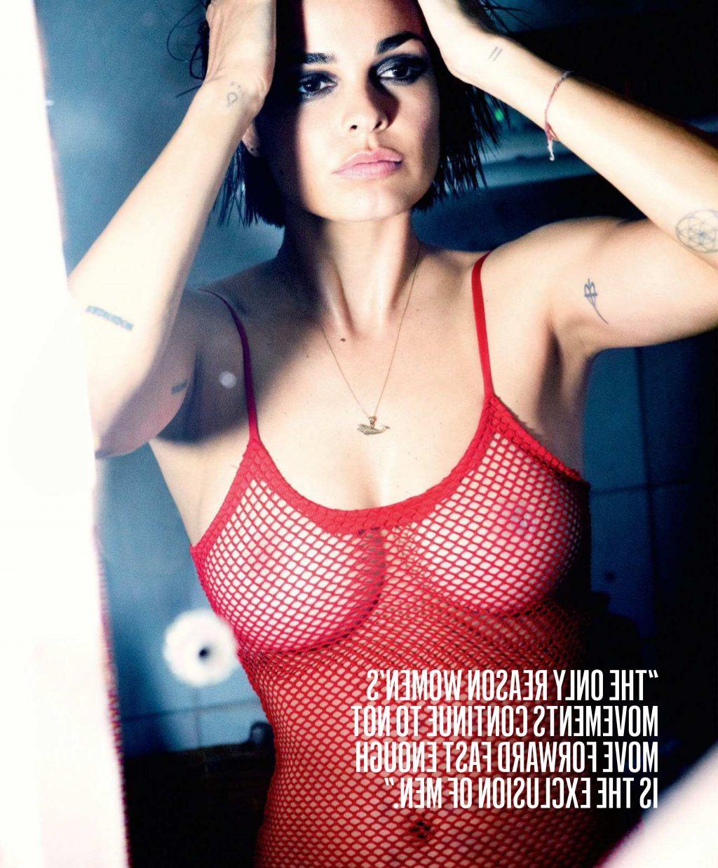 10P Lina Esco Topless