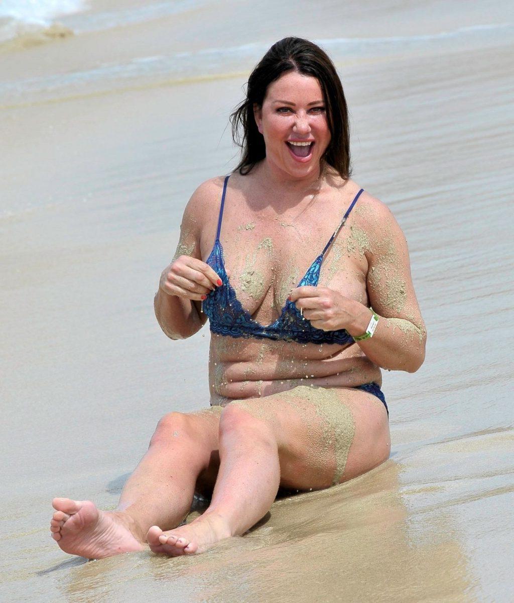 4P Lisa Appleton Topless