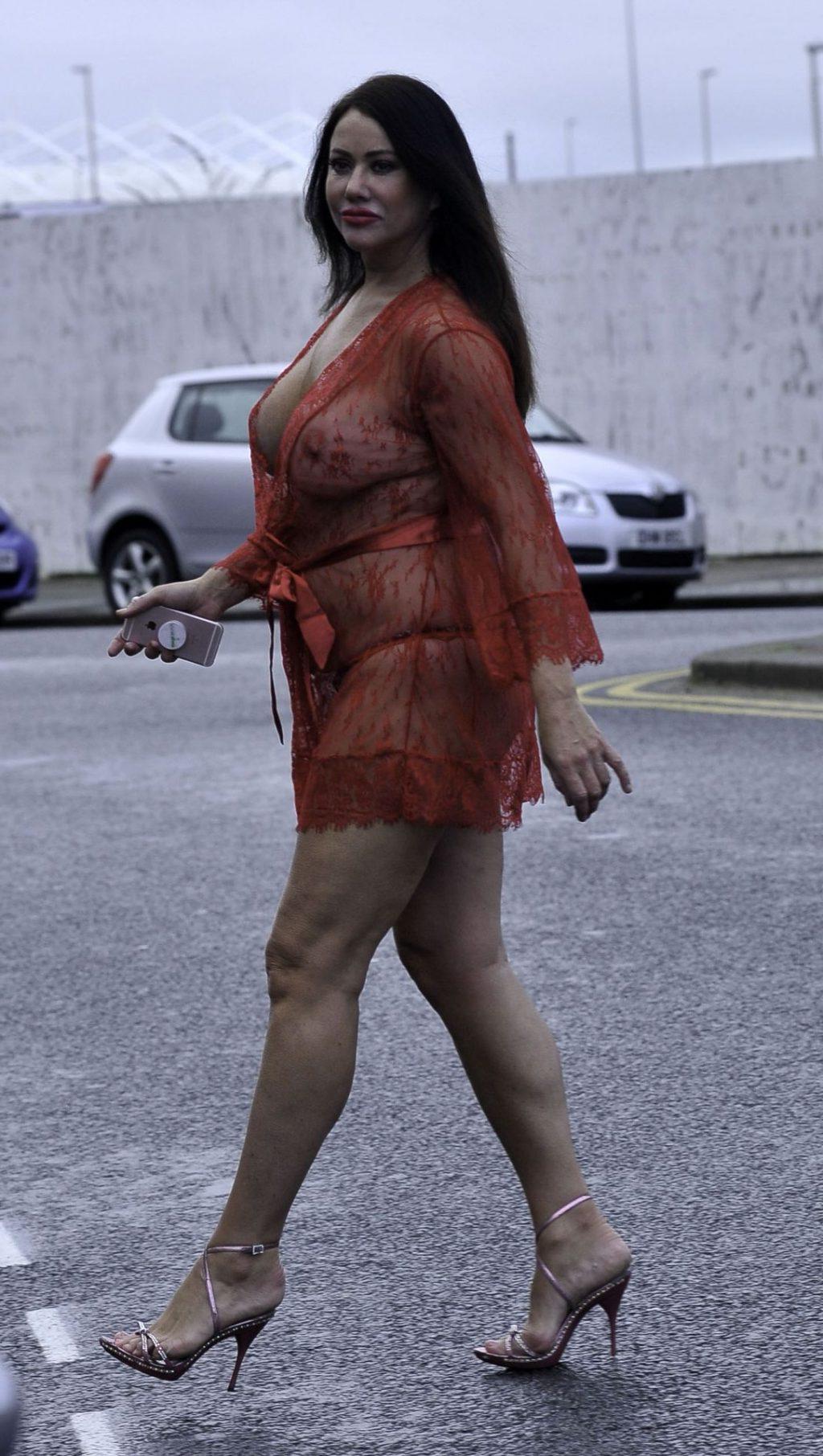 25P Lisa Appleton Topless