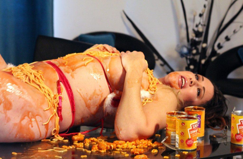 20P Lisa Appleton Topless