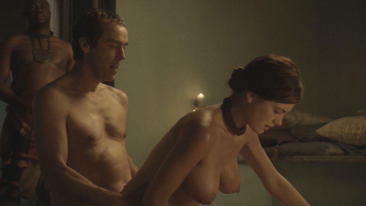 8P Lucy Lawless Topless
