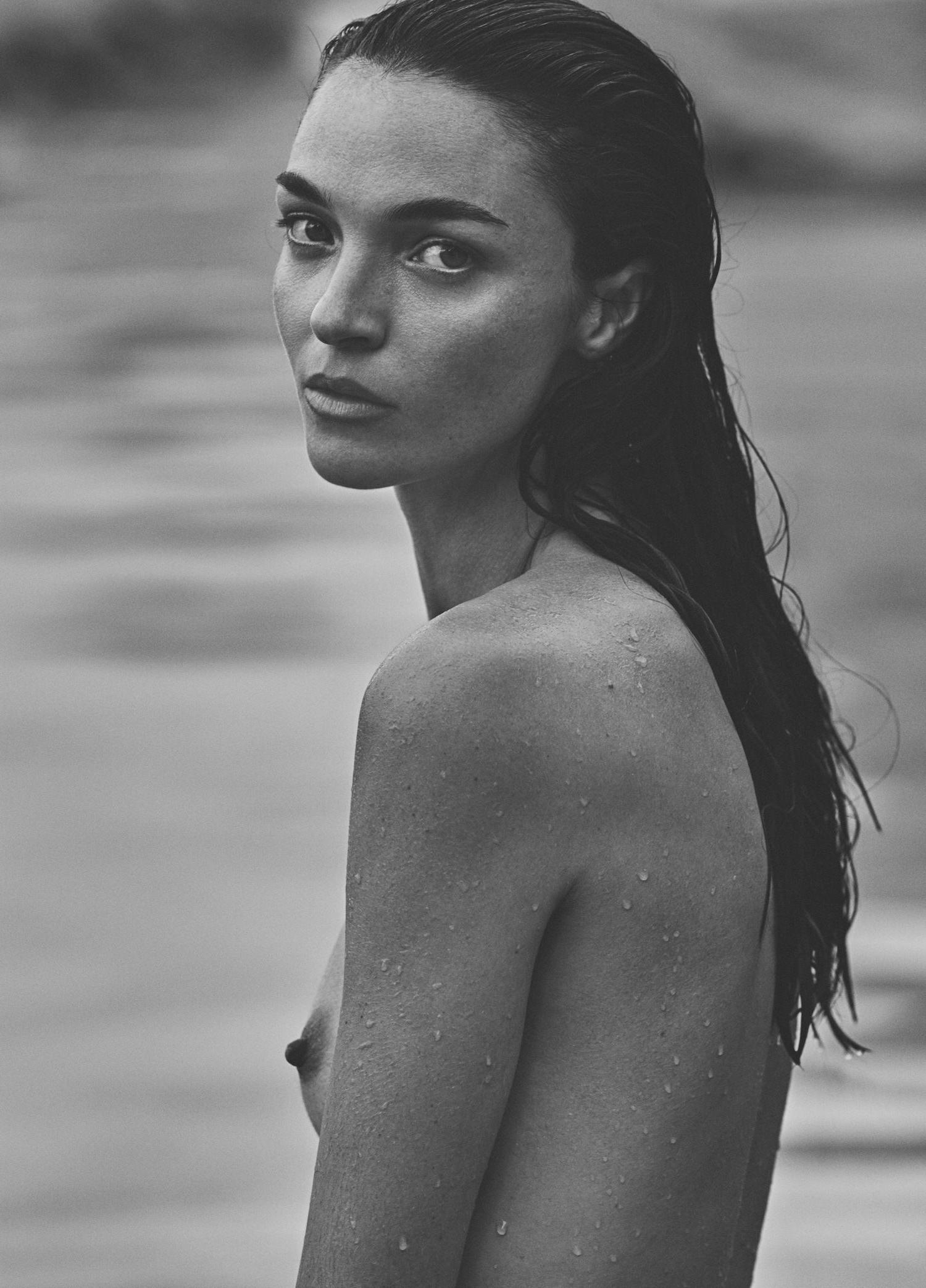 12P Mariacarla Boscono Topless Photos