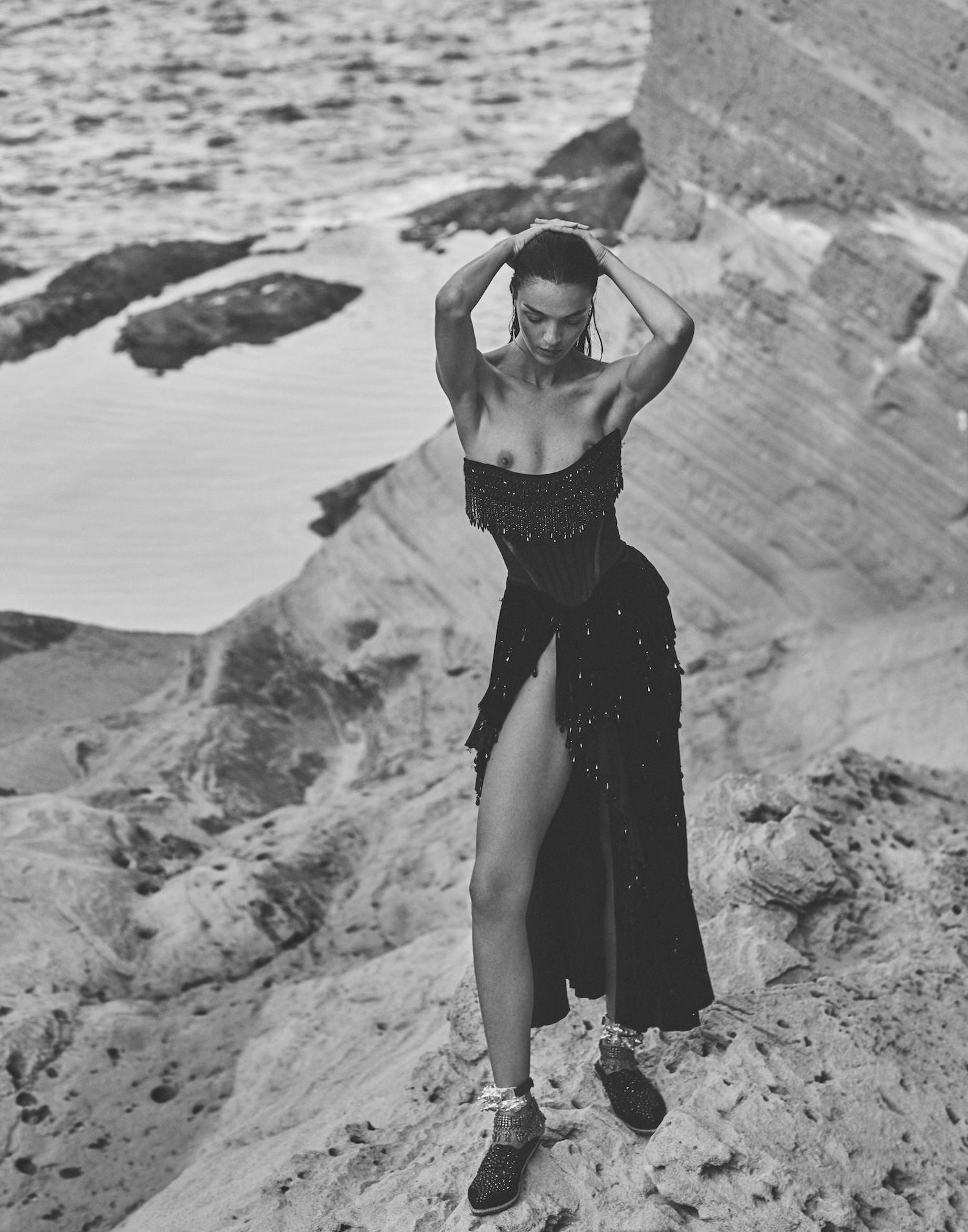 12P Mariacarla Boscono Topless Photos