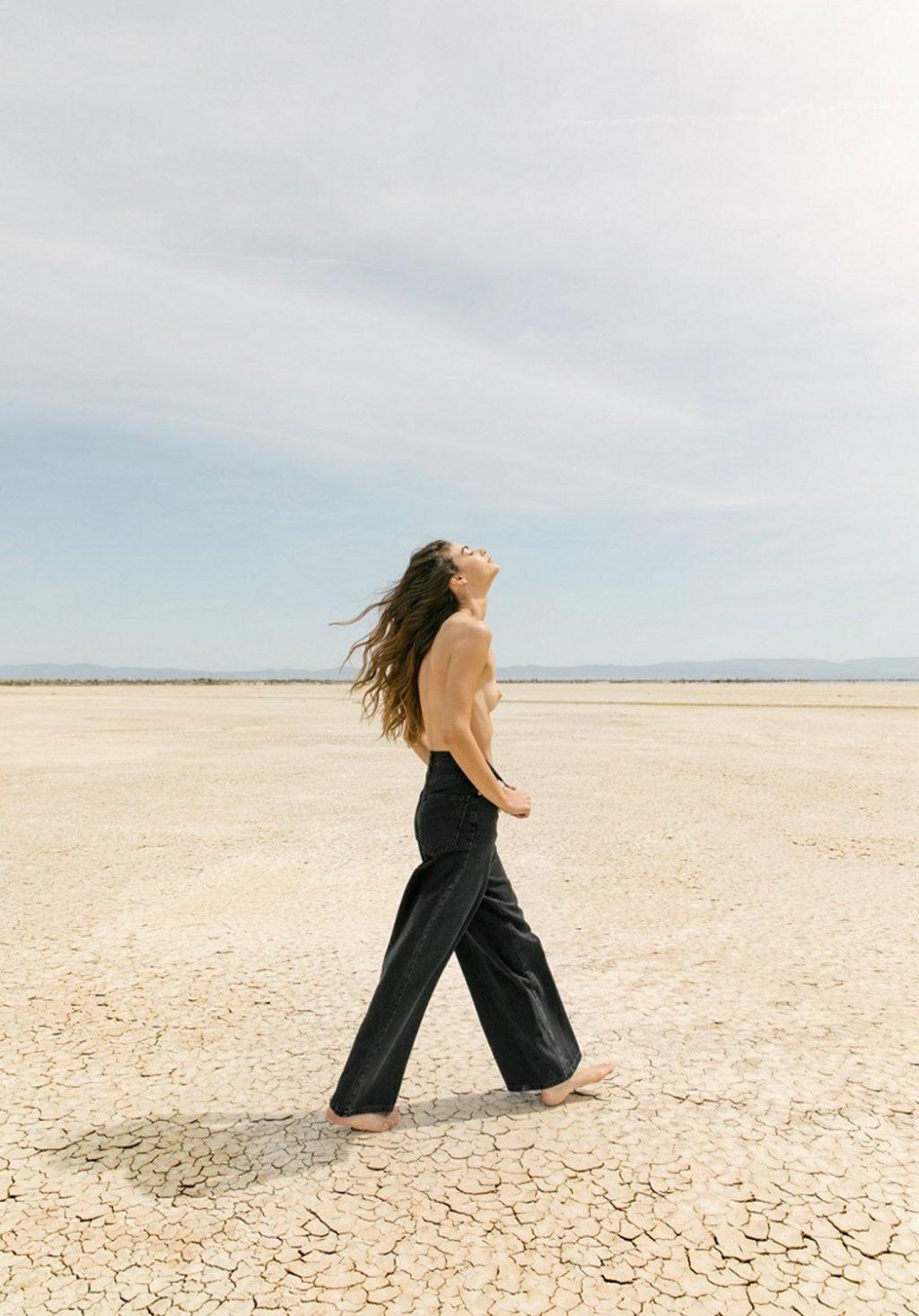 12P Marie Teissonniere Topless