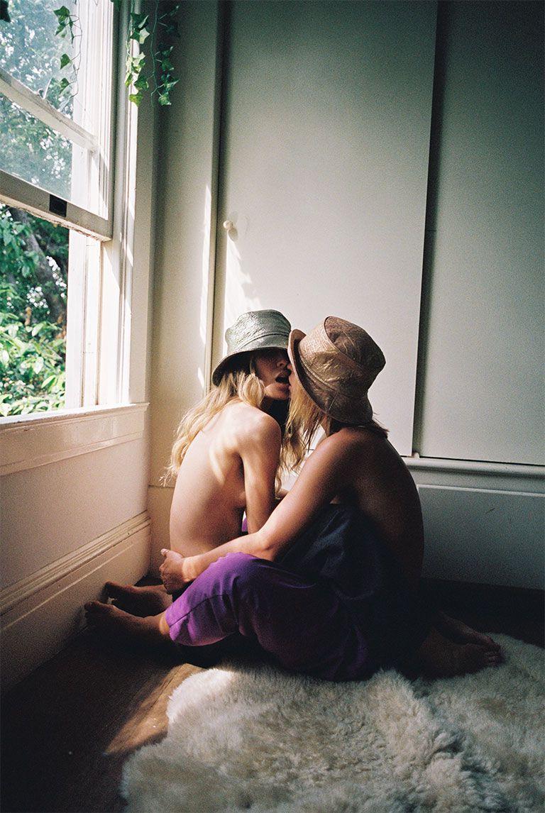 5P Marisa Papen Topless