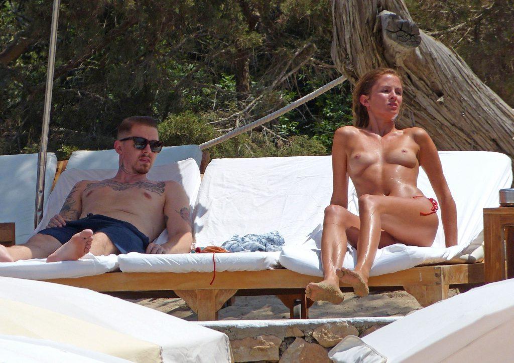25P Millie Mackintosh Topless