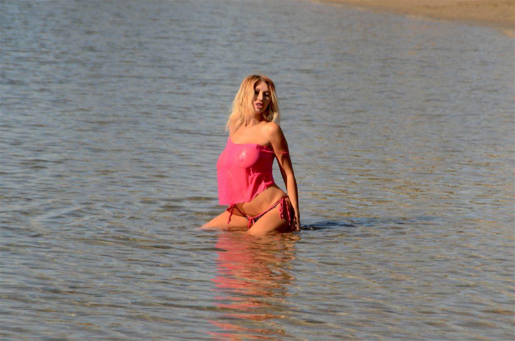11P Nadeea Volianova Topless