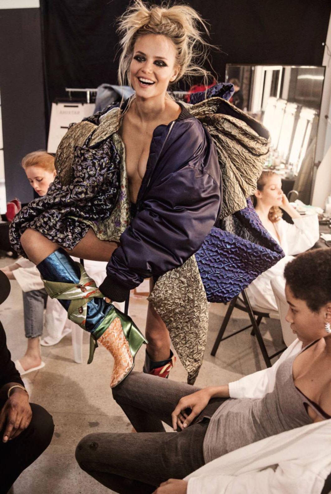 4P Topless Photos of Natasha Poly