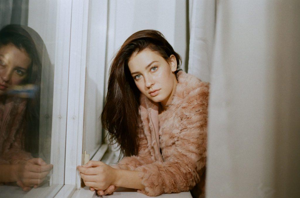 24P Olivia Norella Topless