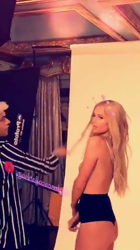 25P Paris Hilton Topless