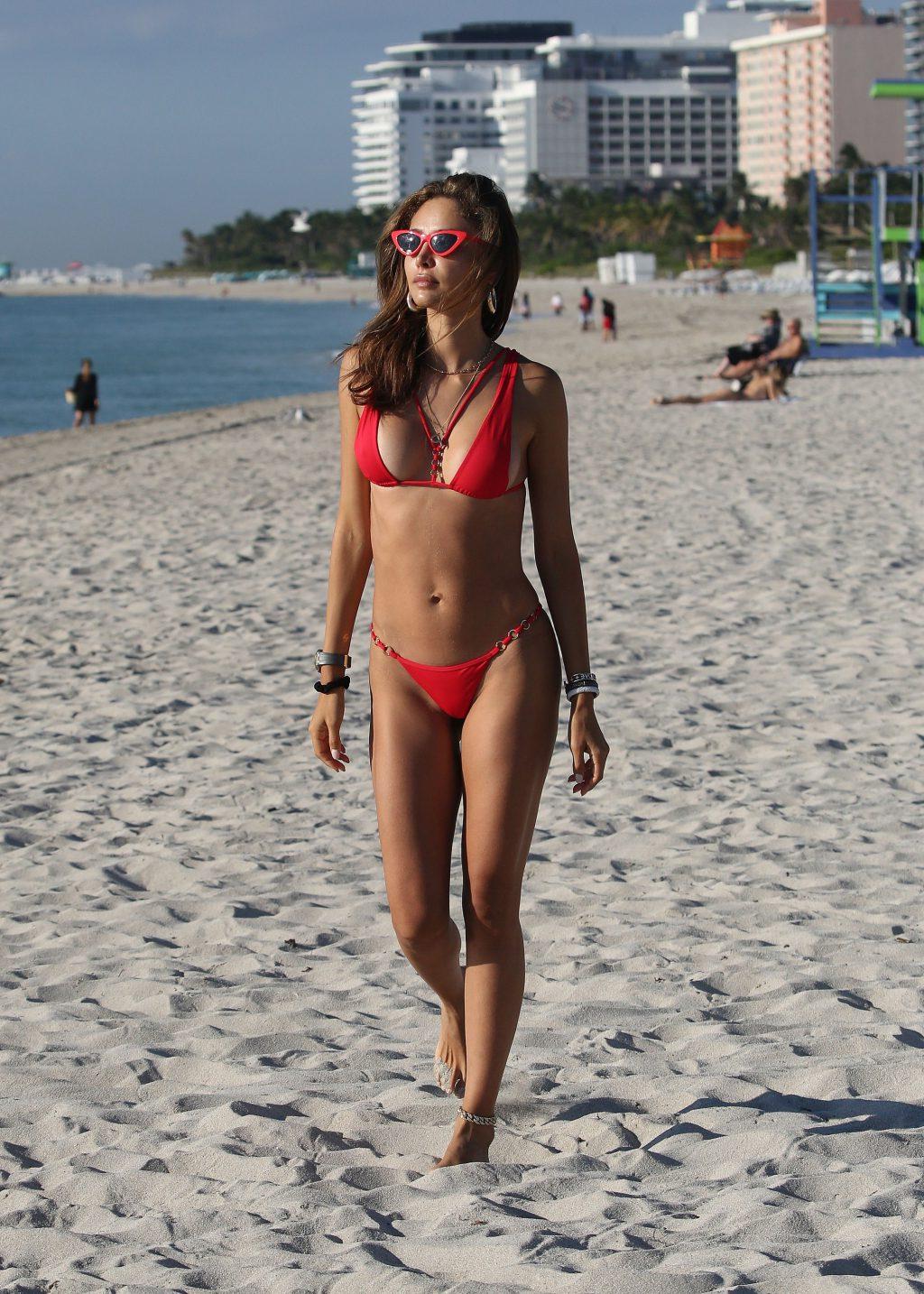25P Patricia Contreras Topless