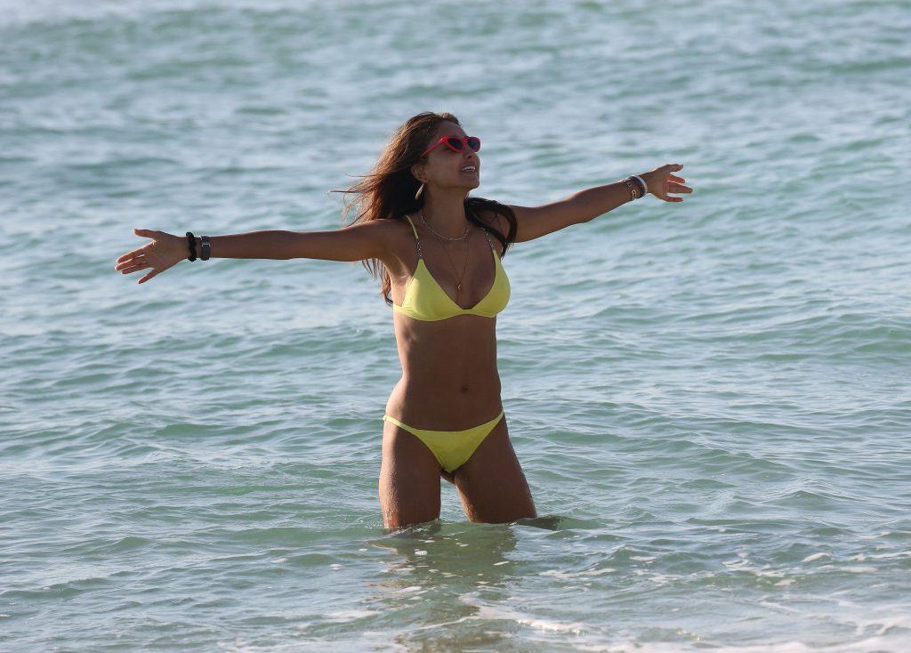 25P Patricia Contreras Topless
