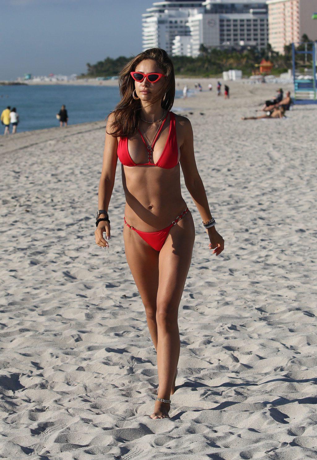 25P Patricia Contreras Topless