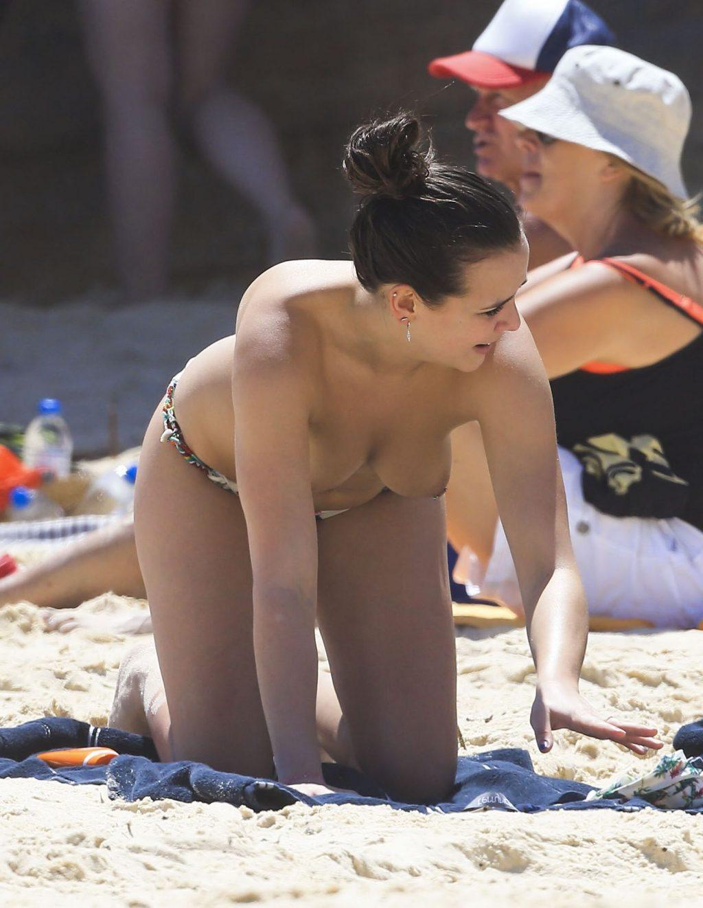 5P Pauline Ducruet Topless