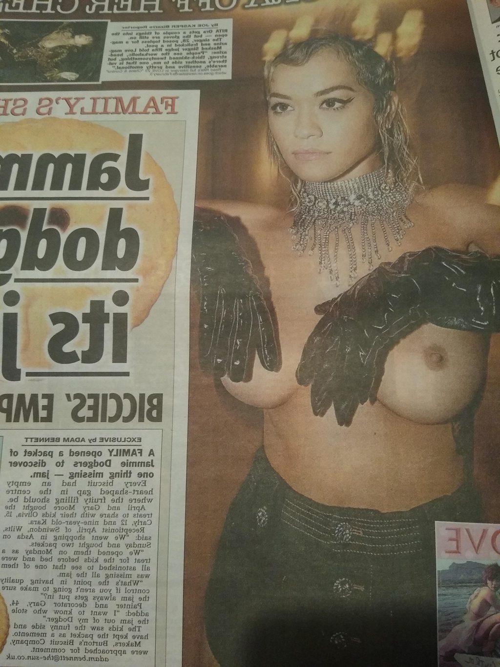 7P Rita Ora Topless