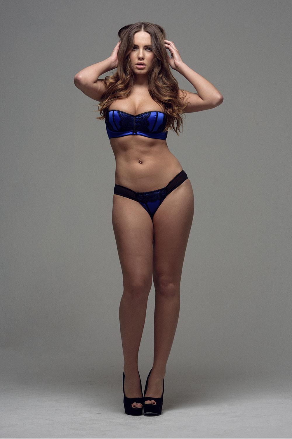 5P Sabine Jemeljanova Topless Photos