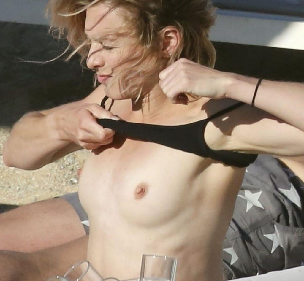 13P Stephanie Pratt Topless