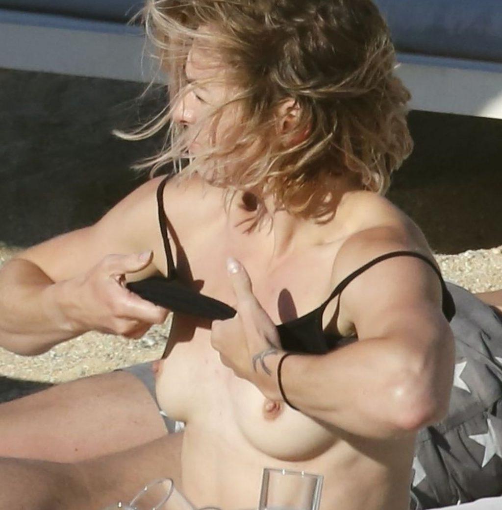 13P Stephanie Pratt Topless