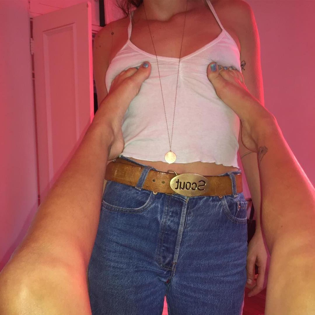 5P Tallulah Willis Topless Photos