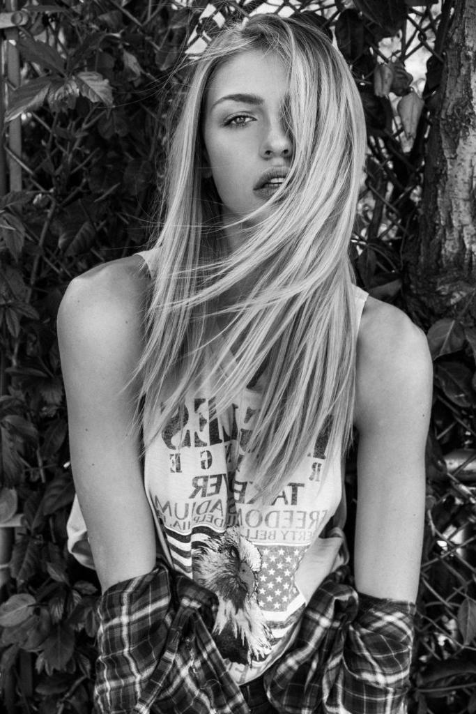 8P Tessa Greiner Topless