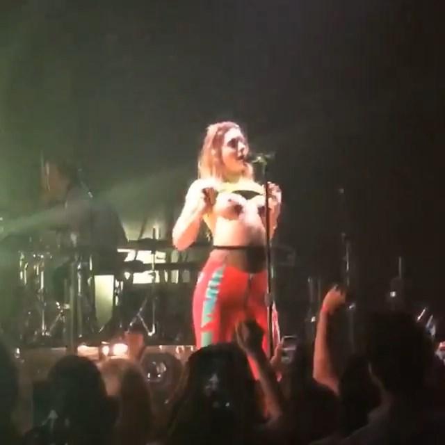 6P Tove Lo Topless Photos