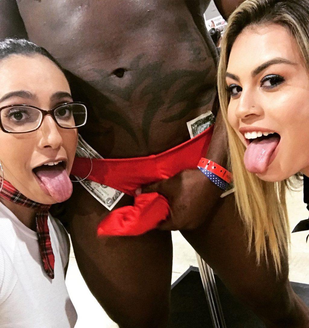 10P Veronica Valentine Topless